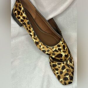 Essex Lane Elyn flats cow tail hide